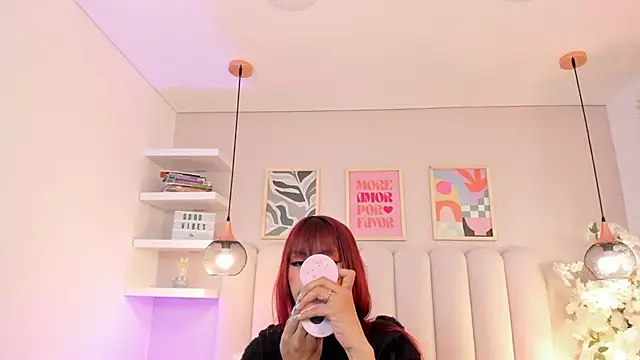 Isabella  gonzalez  online show from 12/15/25, 02:28