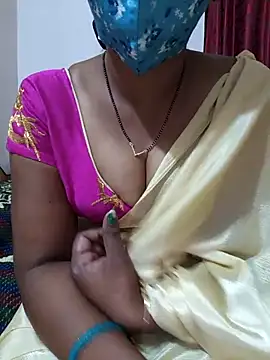 Snapshot of Best_Kannada_Couple chatting on 10/14/25, 05:35 Best Kannada Couple online show from 10/14/25, 05:35