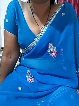 Snapshot of Best_Kannada_Couple chatting on 10/15/25, 05:10 Best Kannada Couple online show from 10/15/25, 05:10