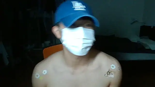 koreanboy2121 online show from 06/18/26, 04:12