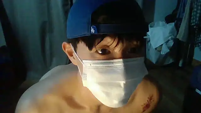 koreanboy2121 online show from 04/04/26, 07:20
