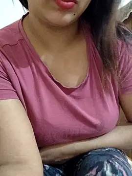 Snapshot of Tanha18 chatting on 11/24/25, 07:19 Tanha18 online show from 11/24/25, 07:19