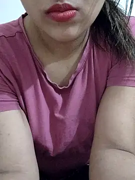 Snapshot of Tanha18 chatting on 12/02/25, 06:26 Tanha18 online show from 12/02/25, 06:26