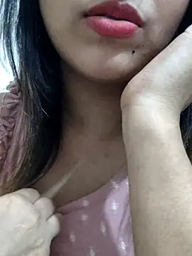 Snapshot of Tanha18 chatting on 10/21/25, 09:14 Tanha18 online show from 10/21/25, 09:14