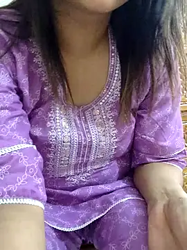 Snapshot of Tanha18 chatting on 11/03/25, 06:40 Tanha18 online show from 11/03/25, 06:40