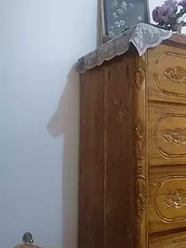 Snapshot of Tanha18 chatting on 11/07/25, 08:52 Tanha18 online show from 11/07/25, 08:52