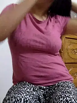 Snapshot of Tanha18 chatting on 11/14/25, 06:00 Tanha18 online show from 11/14/25, 06:00