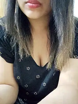 Snapshot of Tanha18 chatting on 12/16/25, 12:53 Tanha18 online show from 12/16/25, 12:53