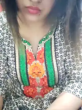 Snapshot of Tanha18 chatting on 11/25/25, 07:36 Tanha18 online show from 11/25/25, 07:36