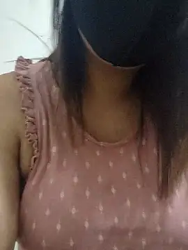 Snapshot of Tanha18 chatting on 10/17/25, 09:23 Tanha18 online show from 10/17/25, 09:23