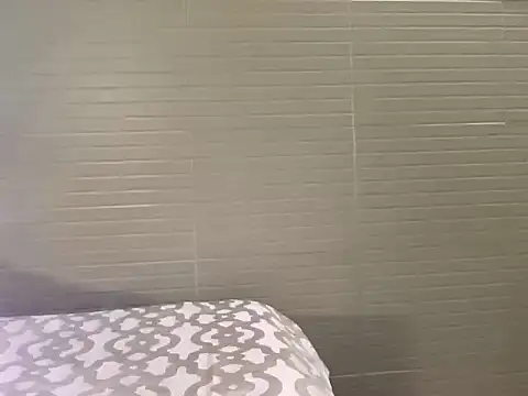 youngriri2 online show from 11/27/25, 12:38