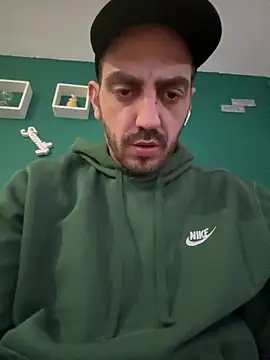 AlexGogo23 online show from 12/14/25, 01:49