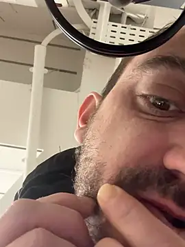 AlexGogo23 online show from 02/17/26, 04:54