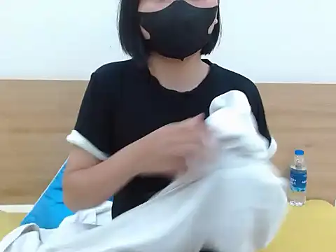 MinhSochi09 online show from 10/16/25, 04:26