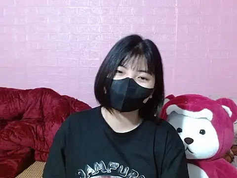 MinhSochi09 online show from 11/05/25, 09:12