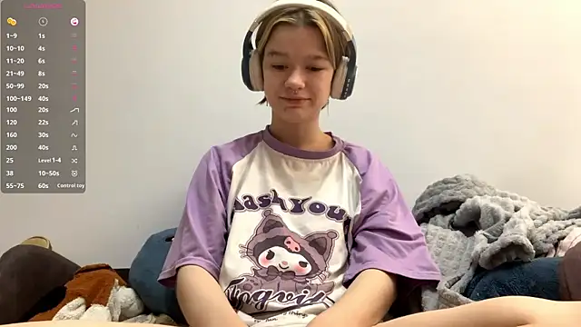 LorRebak online show from 11/28/25, 10:48