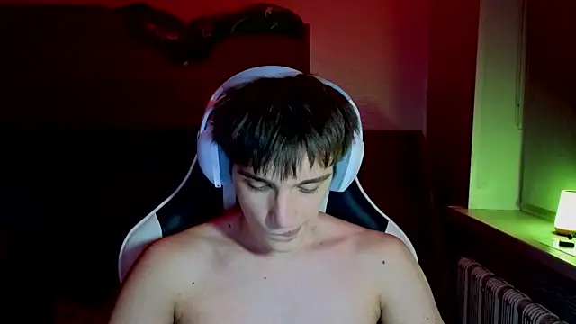 sweeetangeel online show from 12/17/25, 06:02