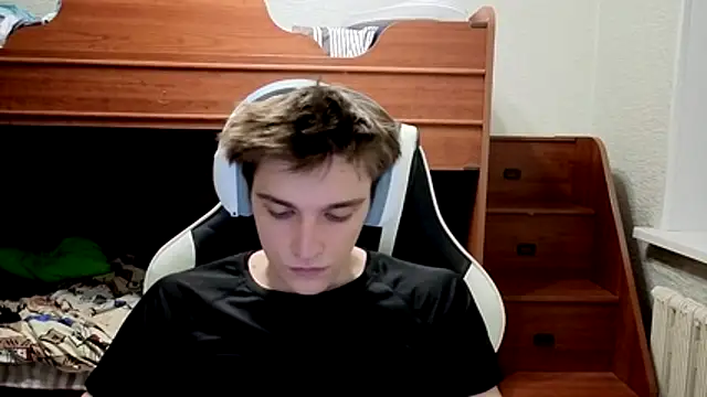 Snapshot of sweeetangeel chatting on 11/04/25, 06:01 sweeetangeel online show from 11/04/25, 06:01