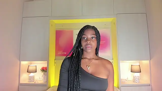 MaraBaker online show from 12/15/25, 07:52