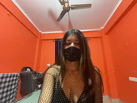 HOT HONEY10 online show from 02/16/26, 01:32