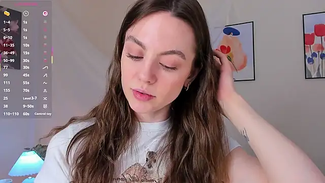 Snapshot of sweet_and_flirt chatting on 02/18/26, 09:06 sweet and flirt online show from 02/18/26, 09:06