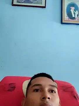 Rayangiss online show from 11/18/25, 03:37