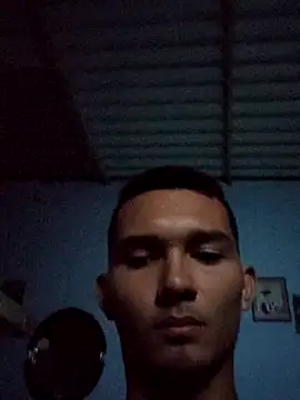 Rayangiss online show from 11/18/25, 03:32