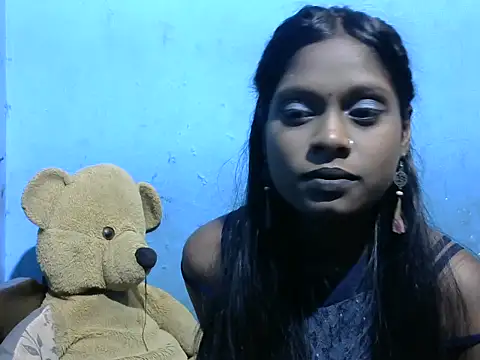 Indiansmiley01 online show from 02/14/26, 04:51