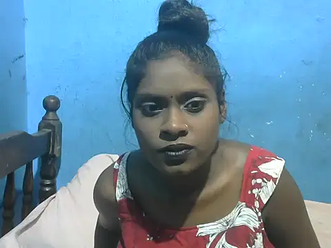 Indiansmiley01 online show from 01/14/26, 04:43