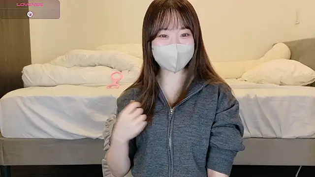 yura ra ra online show from 05/12/26, 01:17