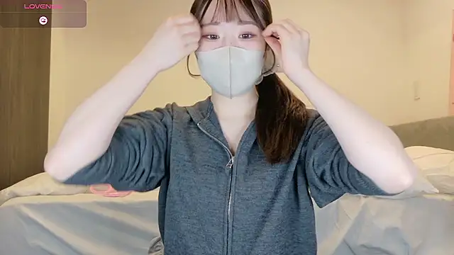 yura ra ra online show from 05/11/26, 08:16