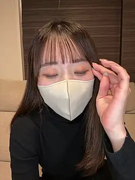 yura ra ra online show from 12/18/25, 02:32