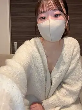 yura ra ra online show from 12/22/25, 03:17