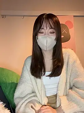 yura ra ra online show from 10/19/25, 07:55