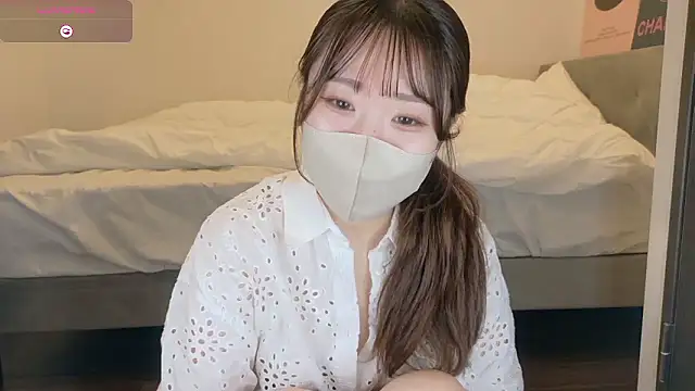 yura ra ra online show from 04/20/26, 01:13