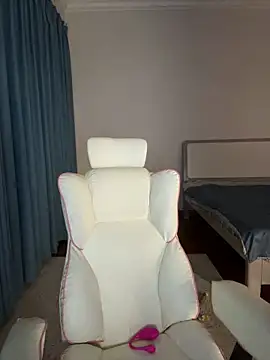 yiyi 3523 online show from 03/27/26, 02:51