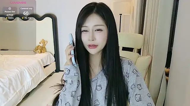 yiyi 3523 online show from 04/28/26, 03:27