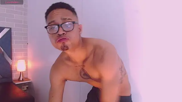 Jayden Morris online show from 04/05/26, 03:13