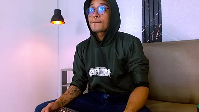 Jayden Morris online show from 12/05/25, 04:05