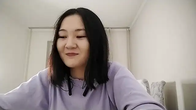 Lyndasilk online show from 11/09/25, 02:21