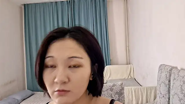 Lyndasilk online show from 04/16/26, 03:13