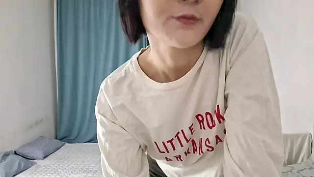 Lyndasilk online show from 03/31/26, 04:20