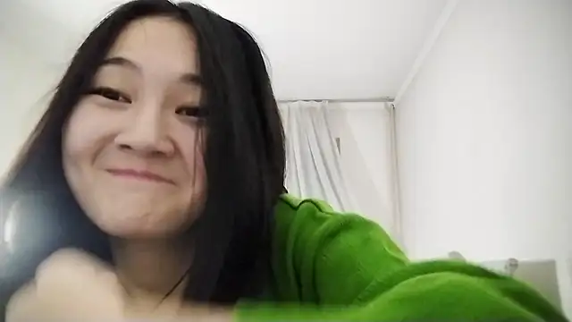 Lyndasilk online show from 11/06/25, 03:16