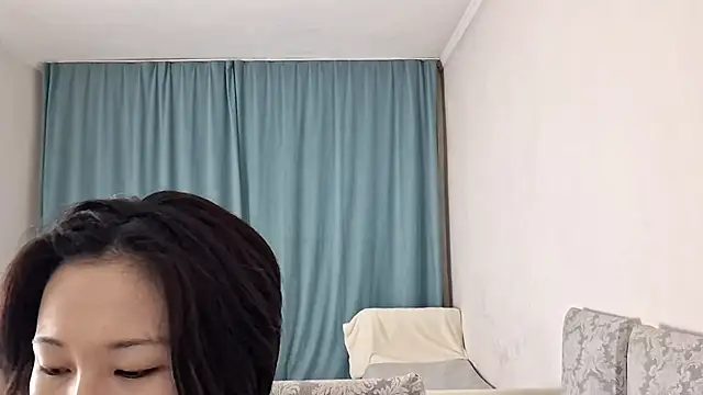 Lyndasilk online show from 04/08/26, 03:13