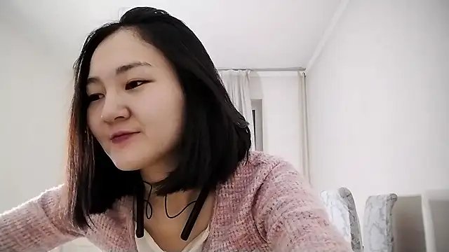 Lyndasilk online show from 11/07/25, 03:16