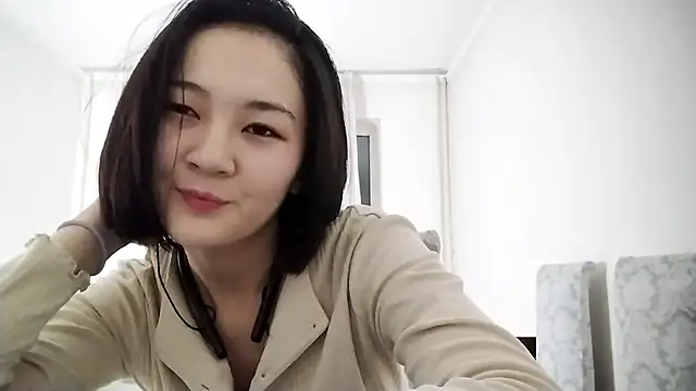 Lyndasilk online show from 11/22/25, 03:22