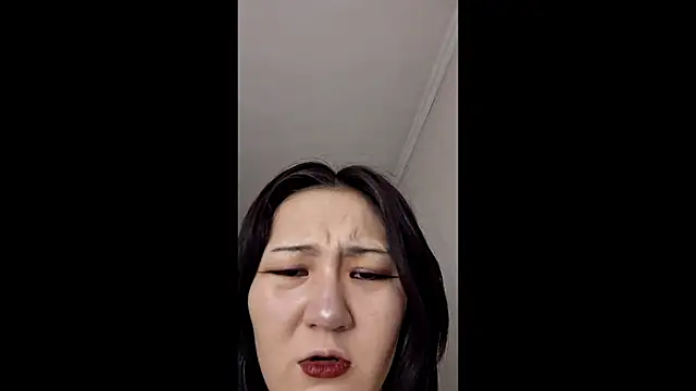 Lyndasilk online show from 05/19/26, 04:25