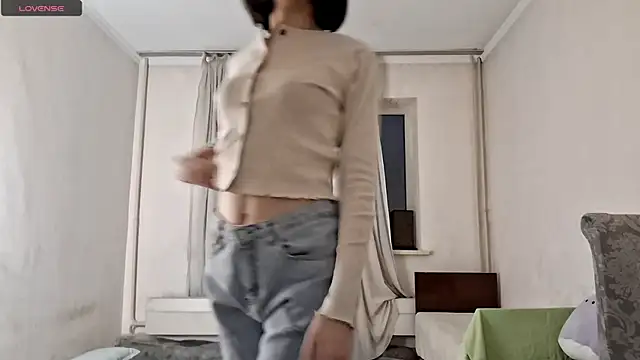 Lyndasilk online show from 12/20/25, 05:27