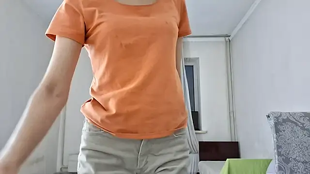 Lyndasilk online show from 12/19/25, 03:25