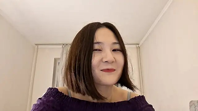 Lyndasilk online show from 02/23/26, 04:18